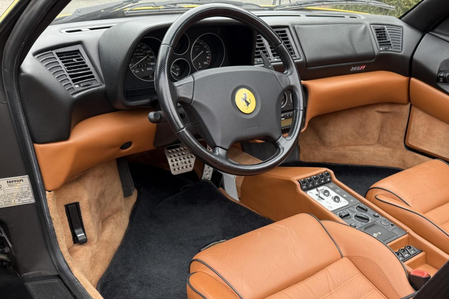 16k-Mile 1999 Ferrari 355 F1 Spider - Photo 4