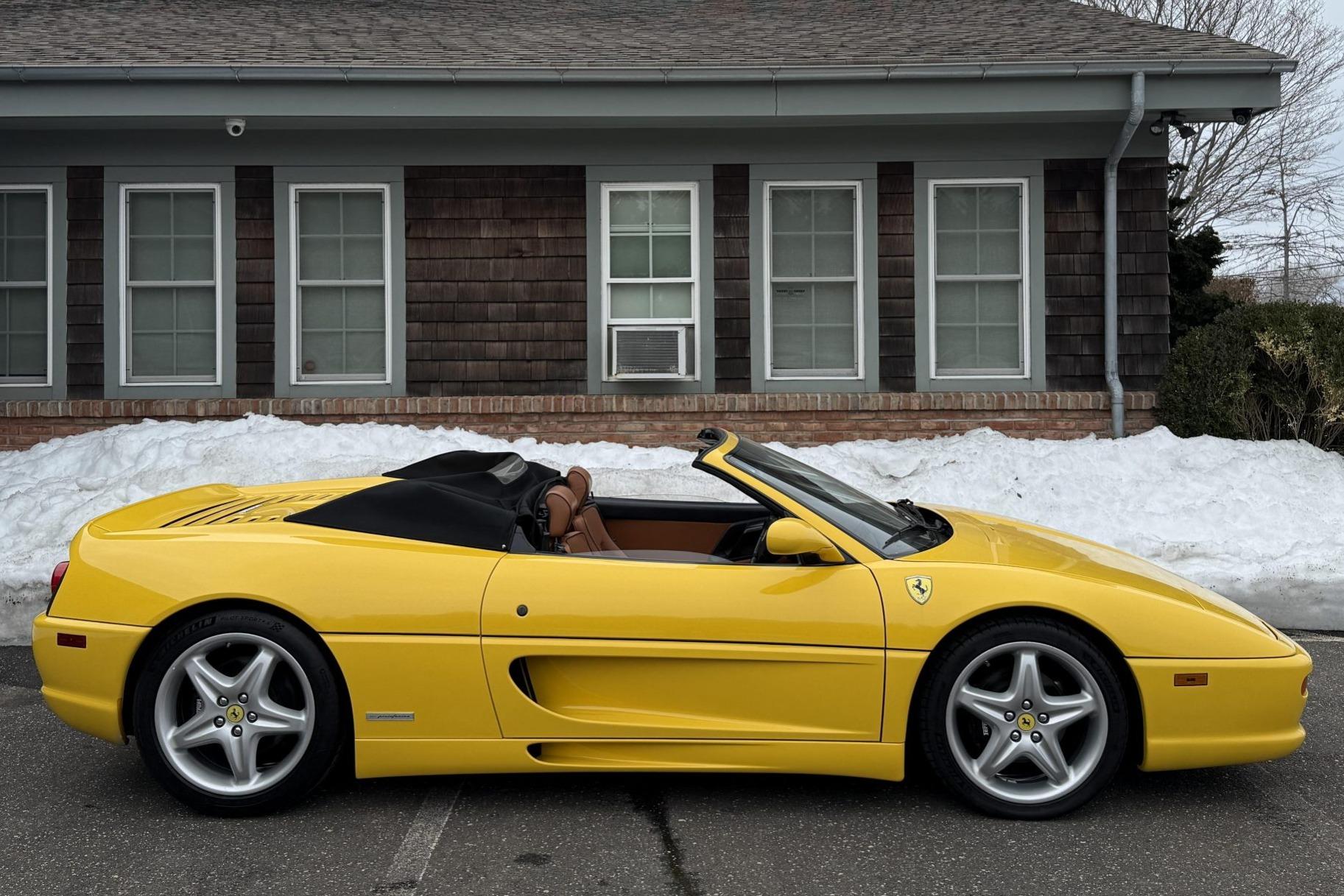 16k-Mile 1999 Ferrari 355 F1 Spider - Photo 2