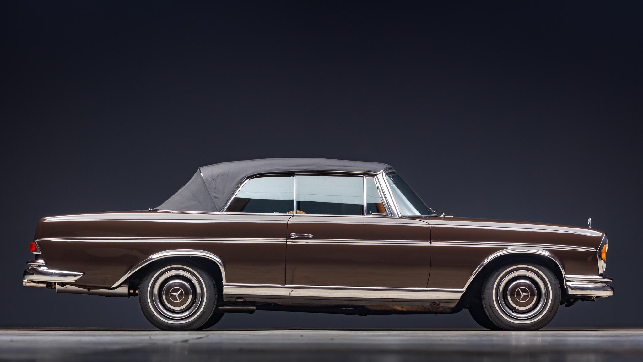 1967 Mercedes-Benz 250SE Cabriolet - Photo 2